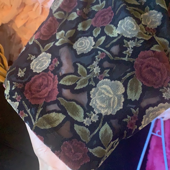 Super beautiful dark red and gold see-through sheer collar shirt - Picture 3 of 3